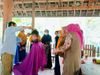 Tingkatkan Ekonomi Masyarakat, Adakan Pelatihan Potong Rambut bagi Ibu-Ibu Dusun Gonjen