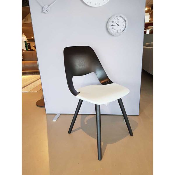 Vitra Jill Wood eetkamerstoel