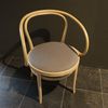 Thonet 209 Pure Materials eetkamerstoel - Zijaanzicht links