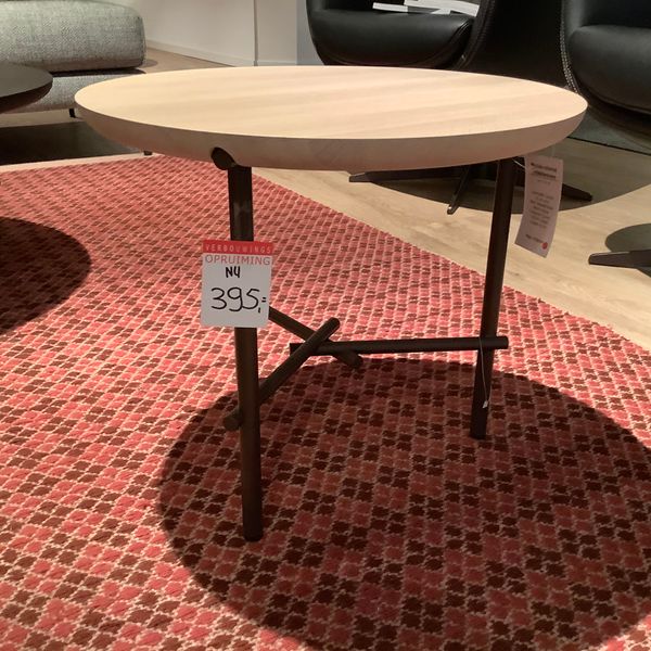 Pode Skitch salontafel - Showroom
