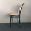 Thonet 215 R eetkamerstoel - Zijaanzicht rechts