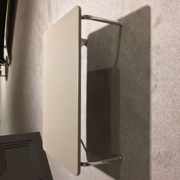 Pode Shift salontafel - Showroom