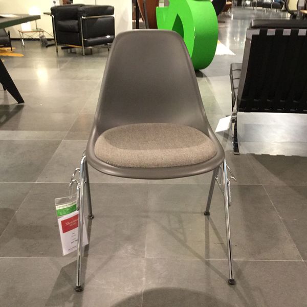 Vitra DSS eetkamerstoel - Showroom