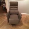 Gealux Drenthe Medium draaifauteuil - Zijaanzicht links