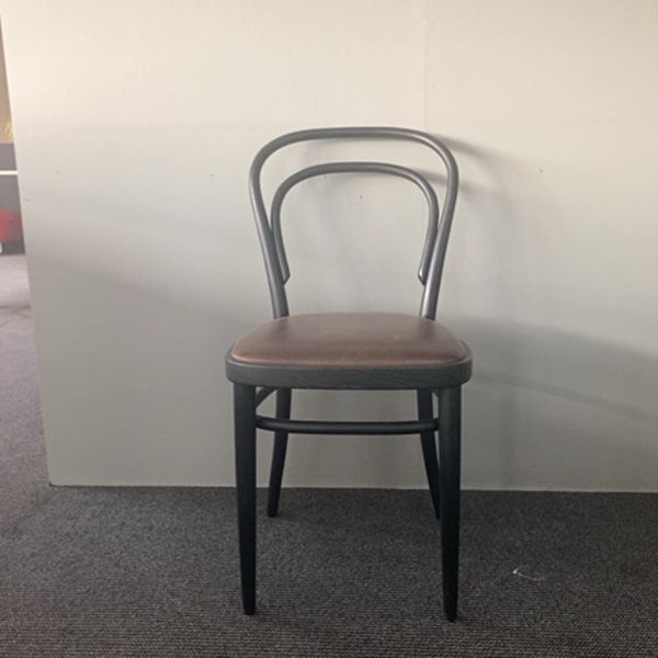 Thonet 214 P eetkamerstoel - Showroom