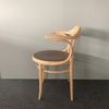 Thonet 233 P eetkamerstoel - Zijaanzicht rechts