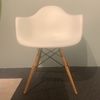Vitra DAW eetkamerstoel - Showroom