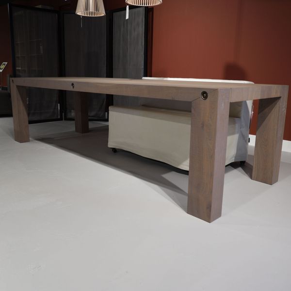 Linteloo Trunk eettafel - 280x98 - Showroom