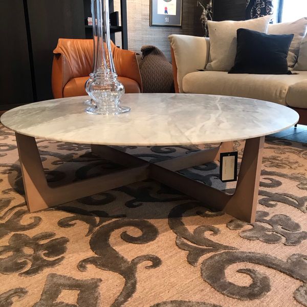 Poltrona Frau Ilary salontafel  - Showroom