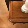 Moissonnier 497 Table De Chasse Regence sidetable - Details