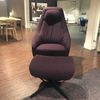 Montis Puk draaifauteuil met poef - Showroom