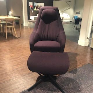 Montis Puk draaifauteuil met poef - Showroom