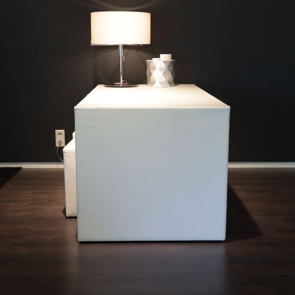 Kreamat tafel met hockers (set van 4) - Showroom
