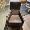 LABEL vandenberg Don Quichot fauteuil met poef - Zijaanzicht links
