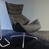 Thonet 808 draaifauteuil met poef - Vooraanzicht