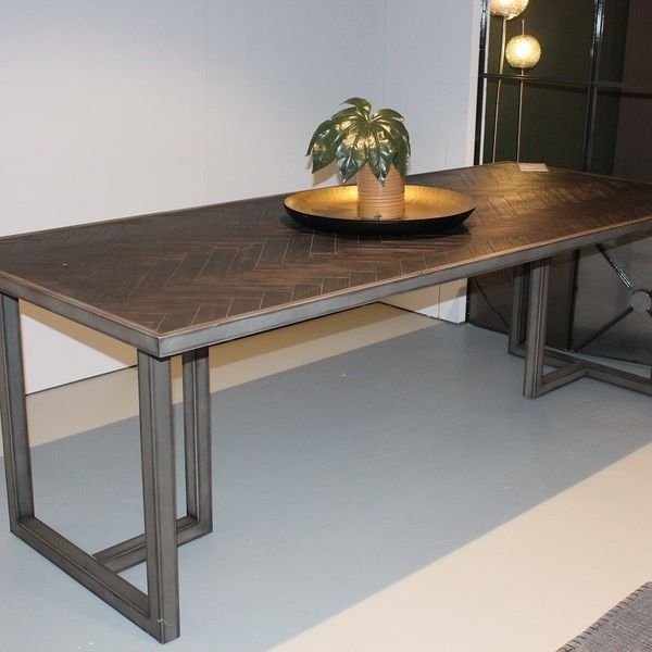 NLwoont Hugo eettafel - 240x100 - Showroom