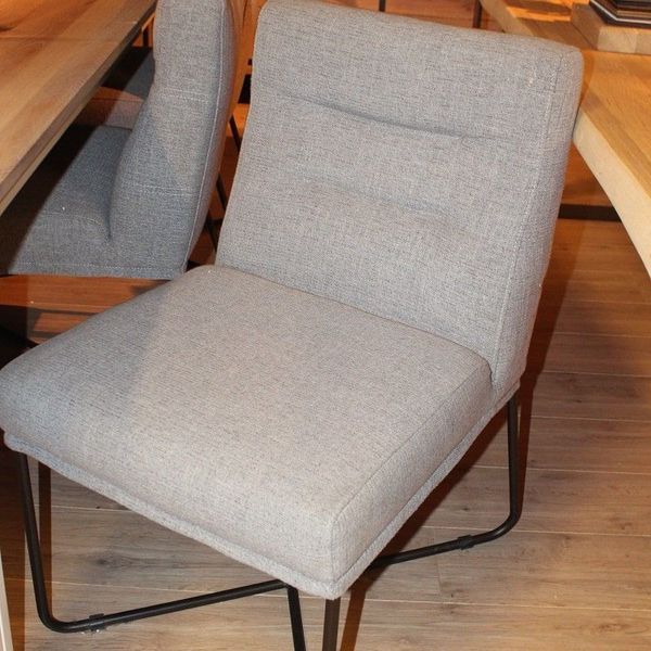 Nr. 80 eetkamerstoel - Showroom
