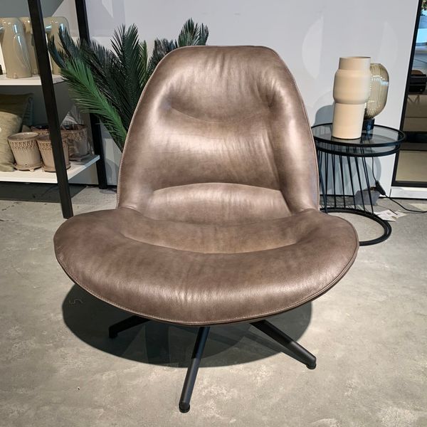 Bree's New World Rosie draaifauteuil - Showroom