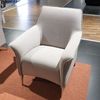 Leolux Mayuro fauteuil - Zijaanzicht links
