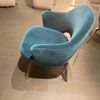 Knoll International Saarinen Conference eetkamerstoel  - Vooraanzicht