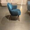 Knoll International Saarinen Conference eetkamerstoel  - Zijaanzicht rechts