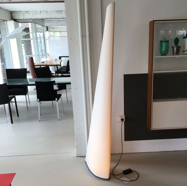 Rolf Benz Model Vela vloerlamp  - Showroom