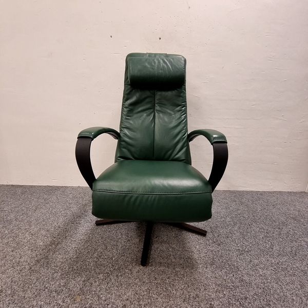 Prominent C-100 L relaxfauteuil - Sta op - Showroom