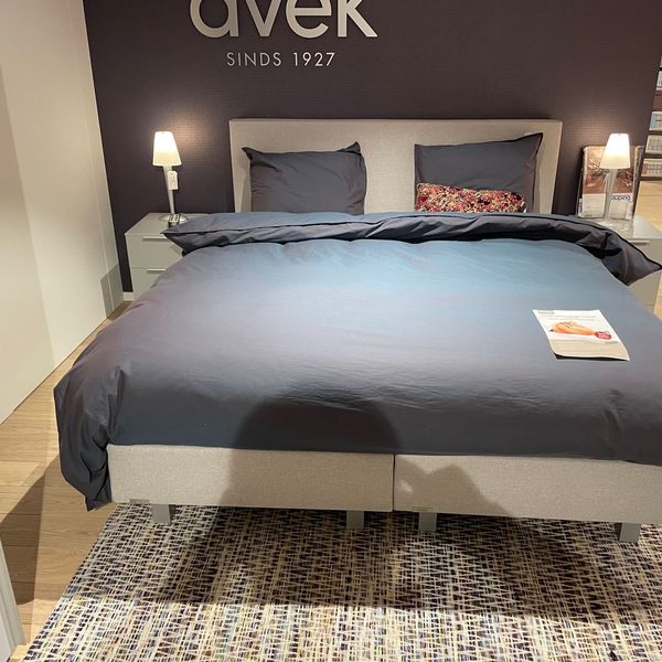 Avek 1927 boxspring - 180x210 vlak - Showroom