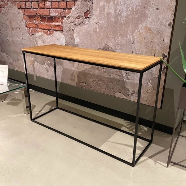KMG Hugo sidetable - Showroom
