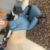 Leolux Cream fauteuil met poef - Vooraanzicht
