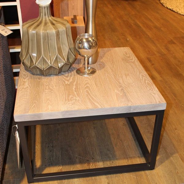 B.K.S. Meubelen Giethoorn salontafel